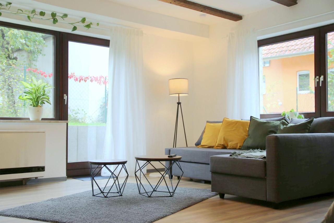 Studio-Apartment Mit Garten, Parkplatz & Kueche オフェンブルク エクステリア 写真